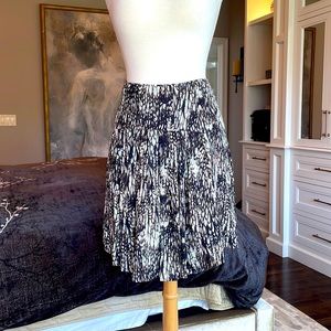 Peruvian Connection skirt, lined. Perfect for summer